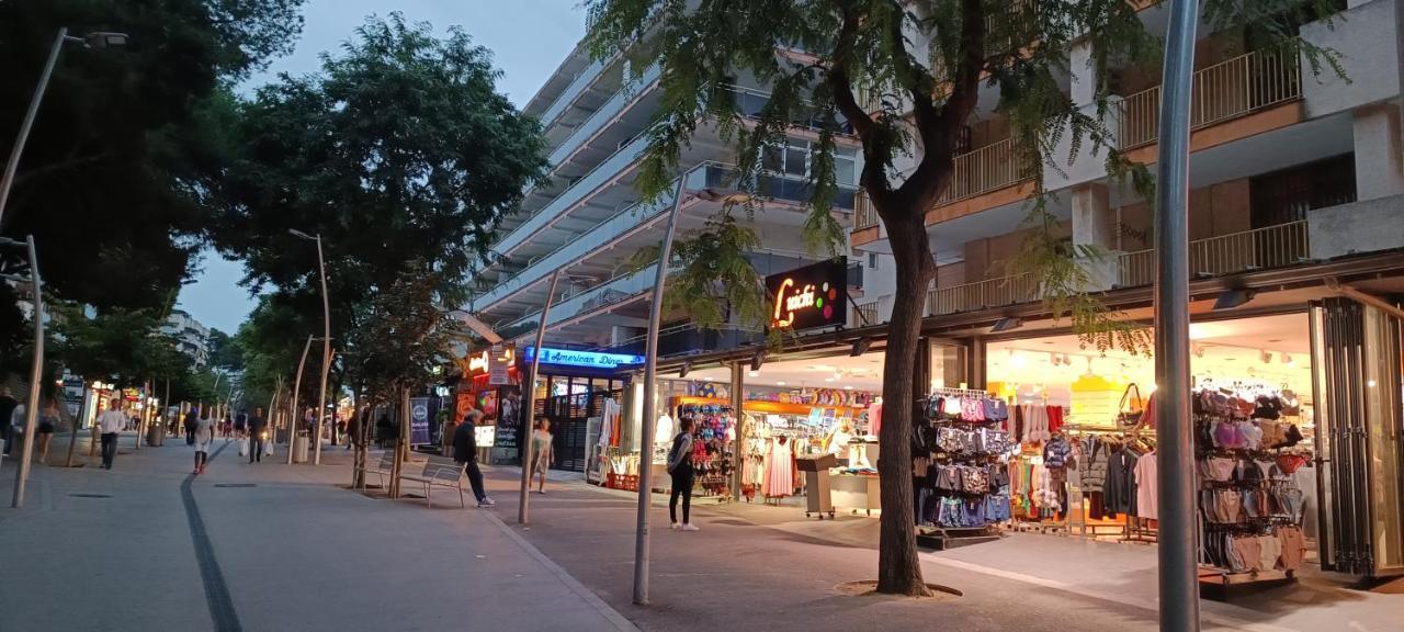 Chez Chantal 3 Chambres Au Centre Touristique De Salou Avec Garage 외부 사진