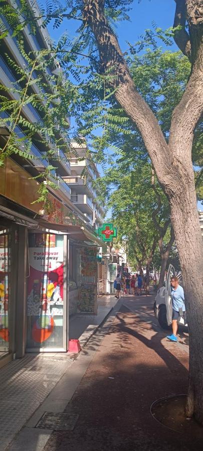 Chez Chantal 3 Chambres Au Centre Touristique De Salou Avec Garage 외부 사진