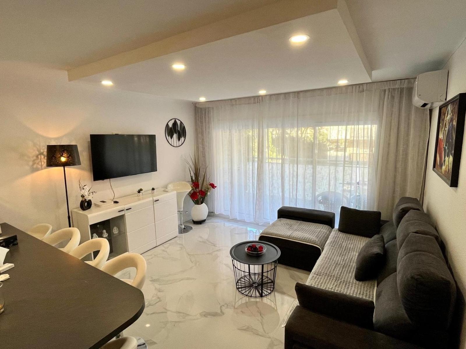 Chez Chantal 3 Chambres Au Centre Touristique De Salou Avec Garage 외부 사진